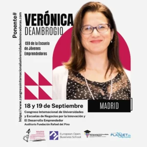 Verónica Deambrogio, CEO de la Escuela de Jóvenes Emprendedores, como ponente en el Congreso Internacional de Universidades Innovadoras en Madrid.

